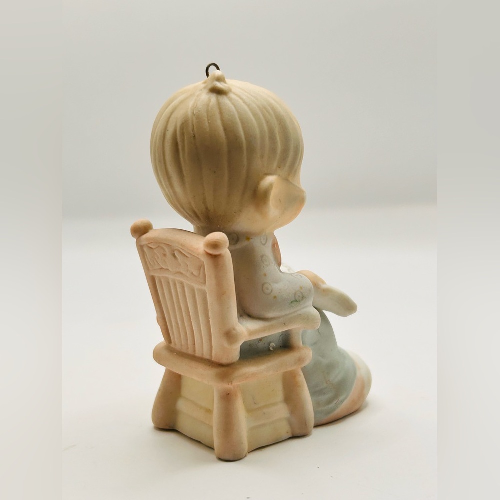 ๐Precious Moments E-0517 The Perfect Grandpa 1983 Grandpa Rocking Chair Ornament - Picture 5 of 7